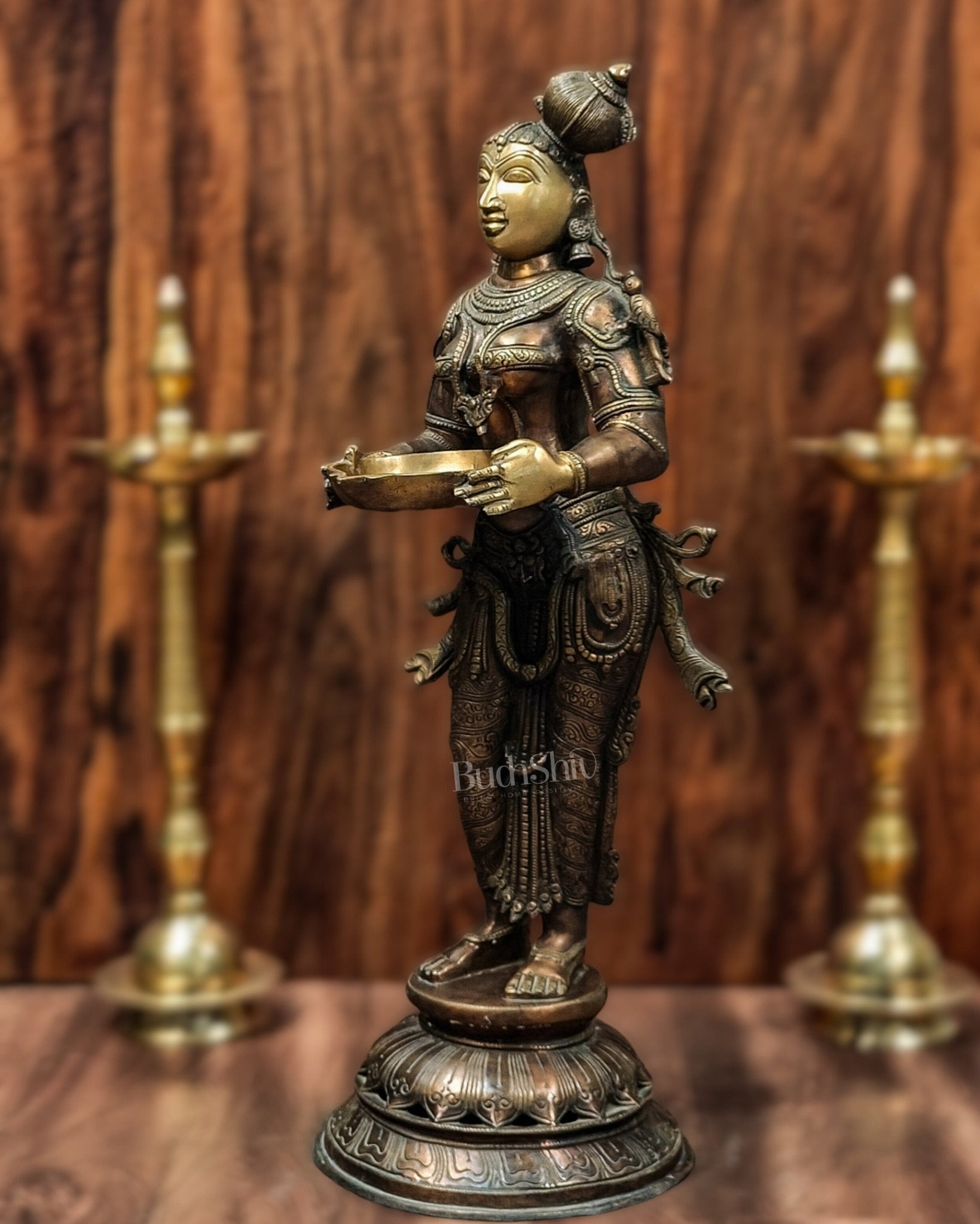 Pure Brass Deep Lady Vilakku with Bronze Finish – 36" Traditional Lamp