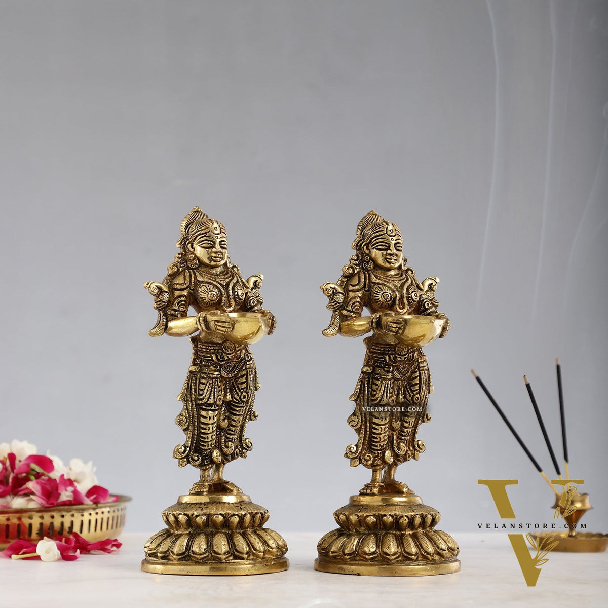 Brass Deep Lakshmi Pavaai Vilakku - 9 inch