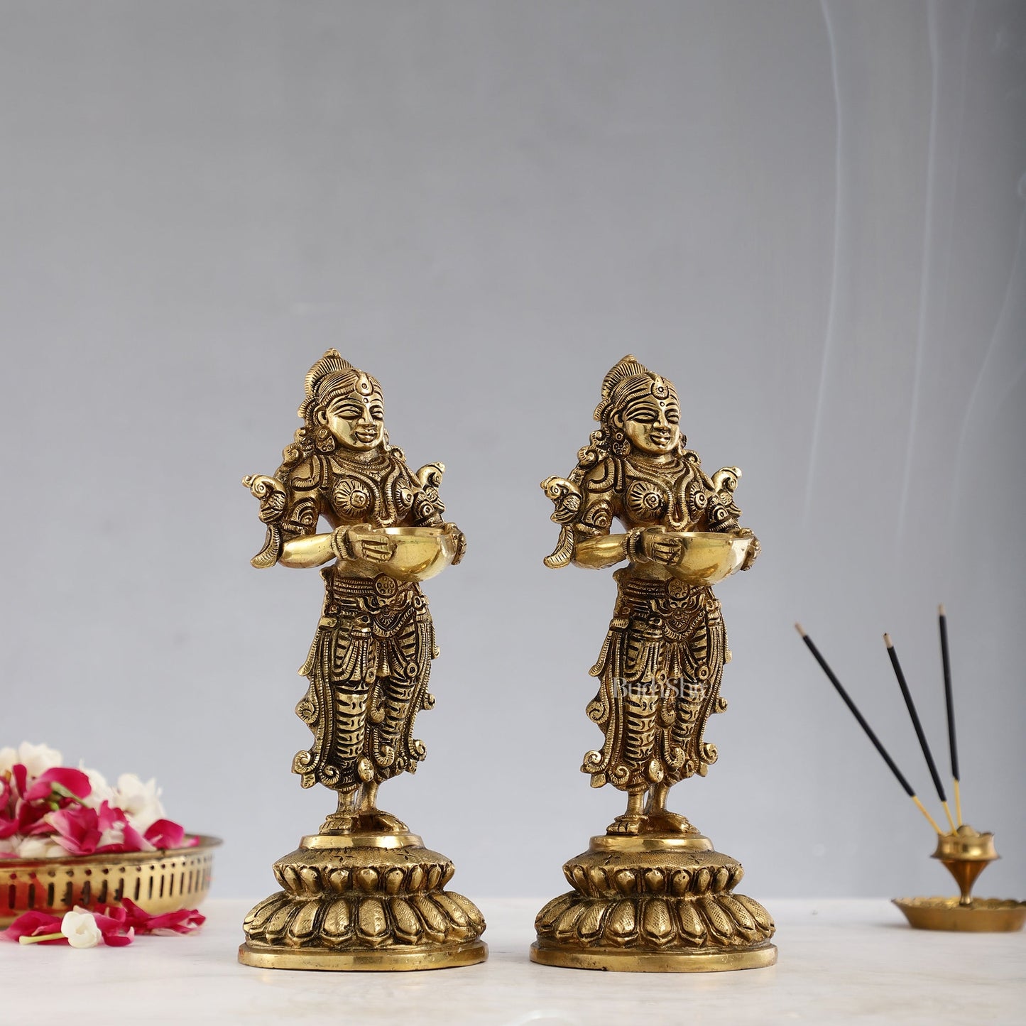 Brass Deep Lakshmi Pavaai Vilakku - 9 inch