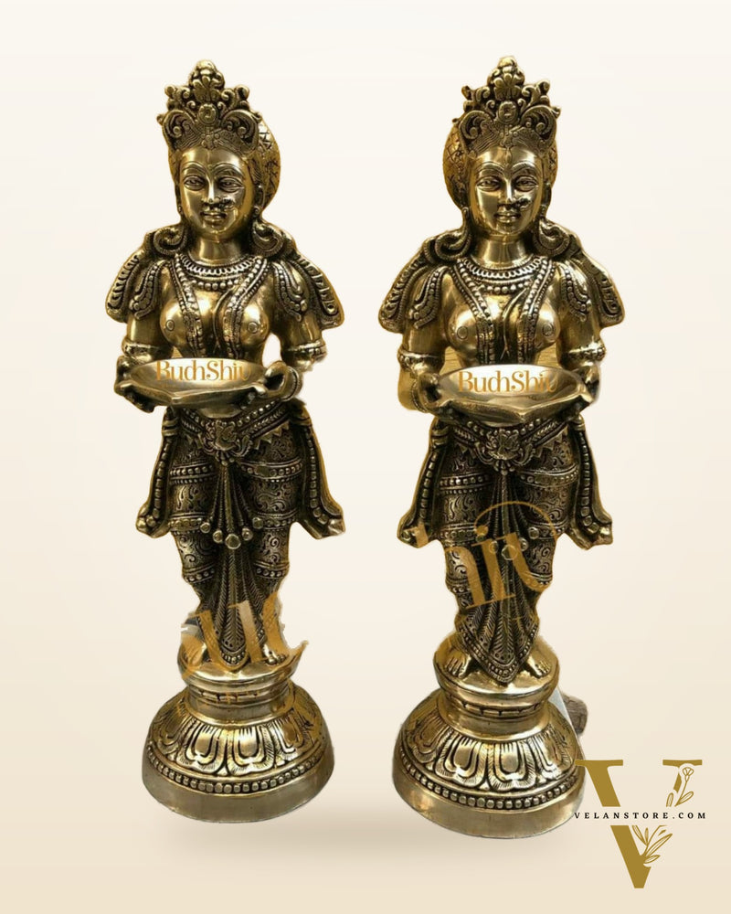 Brass Deep Lakshmi Pavaai Villaku (2 feet/23 inches)
