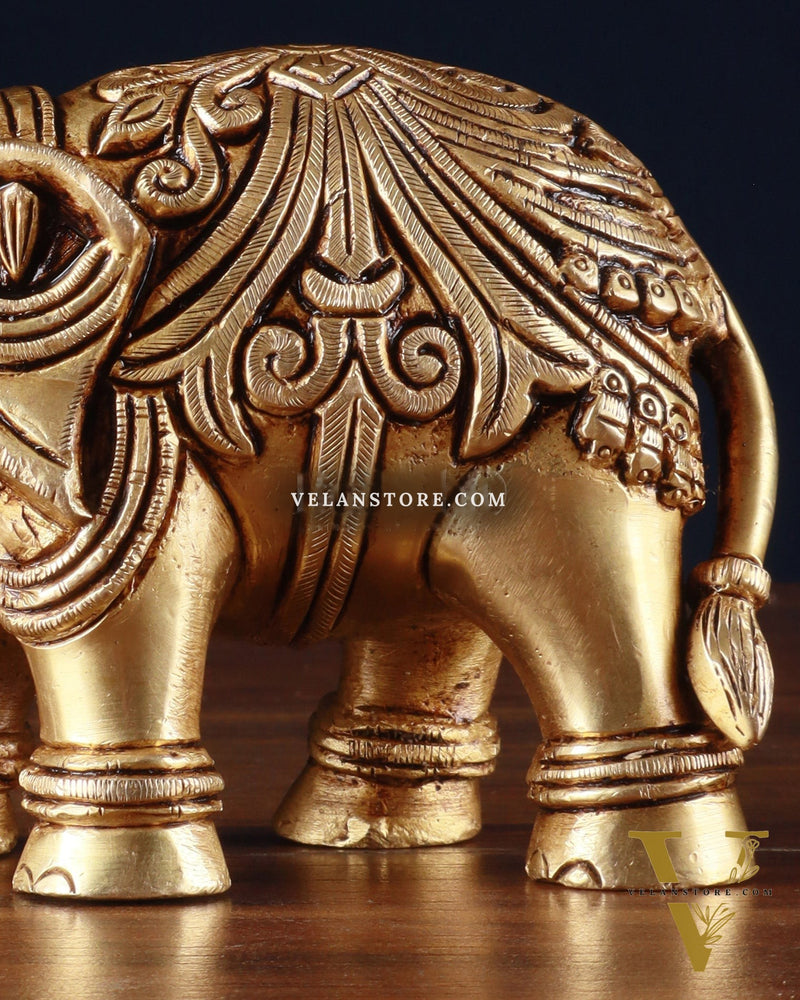 Brass elephant statue 4.5” x 6” x 2.5”