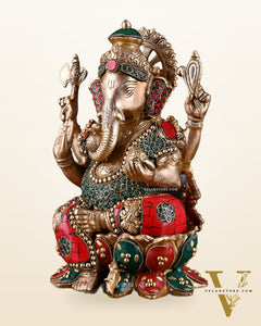 Brass Ganesha idol with trunk on right side 12 inch with stonework valampuri