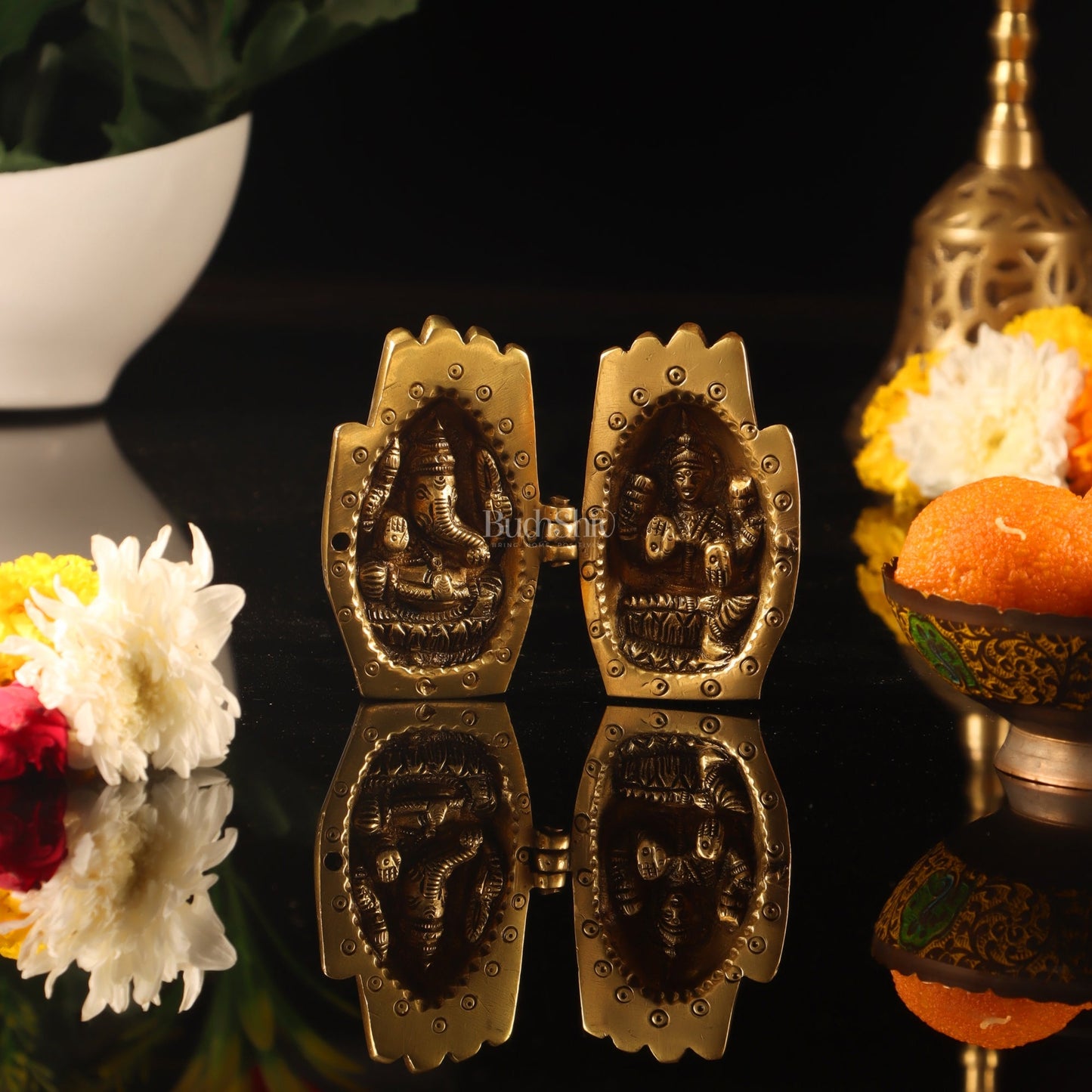 Brass Ganesha Lakshmi engraved on Foldable Namaste palm 3"