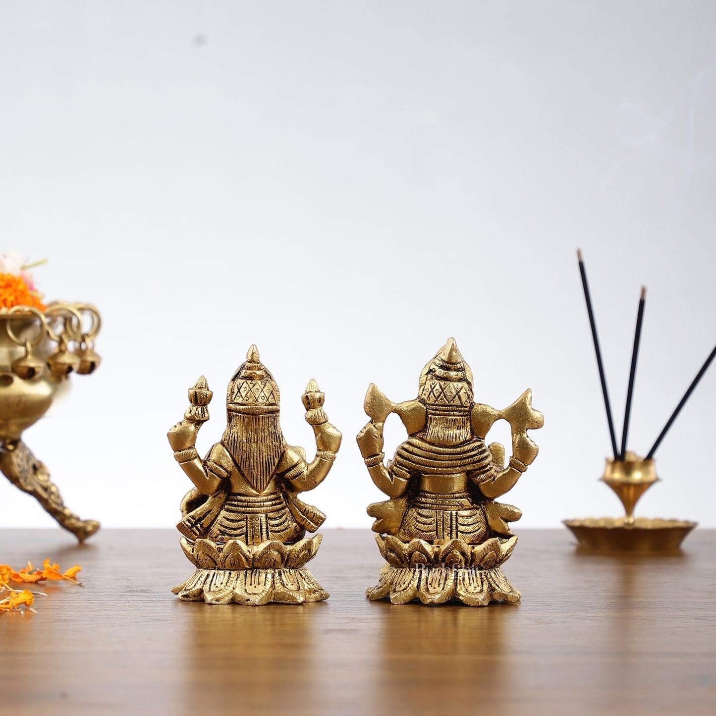Brass Ganesha Lakshmi Idols on Lotus Superfine - 4"