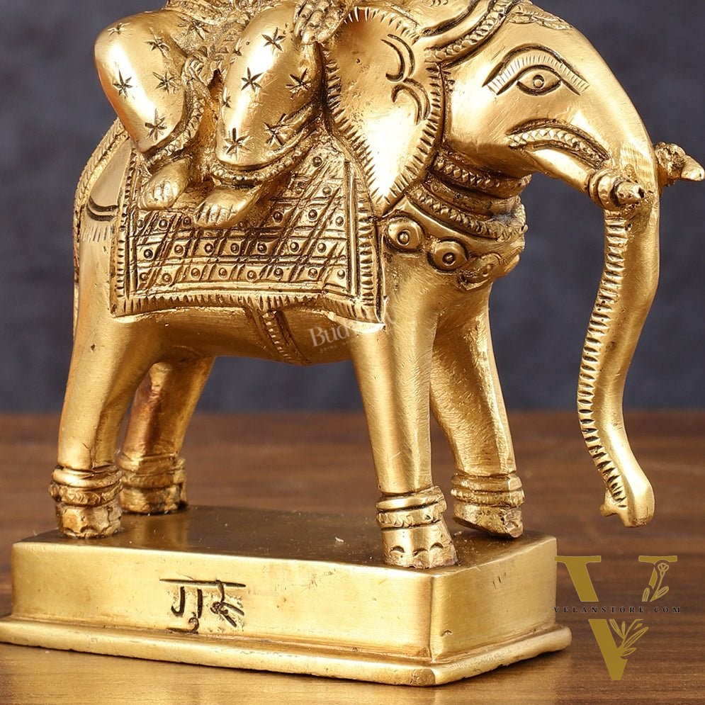 Brass Guru Brihaspati Dev Idol (Planet Jupiter) for Pooja & Vastu - 6.5 Inch Height