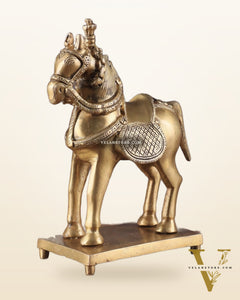 Brass Horse Standing Showpiece Statue – Elegant Design | 7.5 Inches