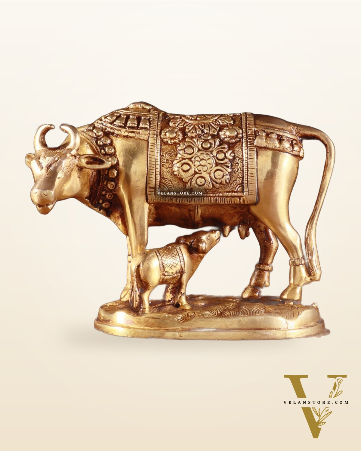 Brass Kamdhenu Cow with Calf Idol – 5 x 7 x 3.4 Inches, 1.5 Kg