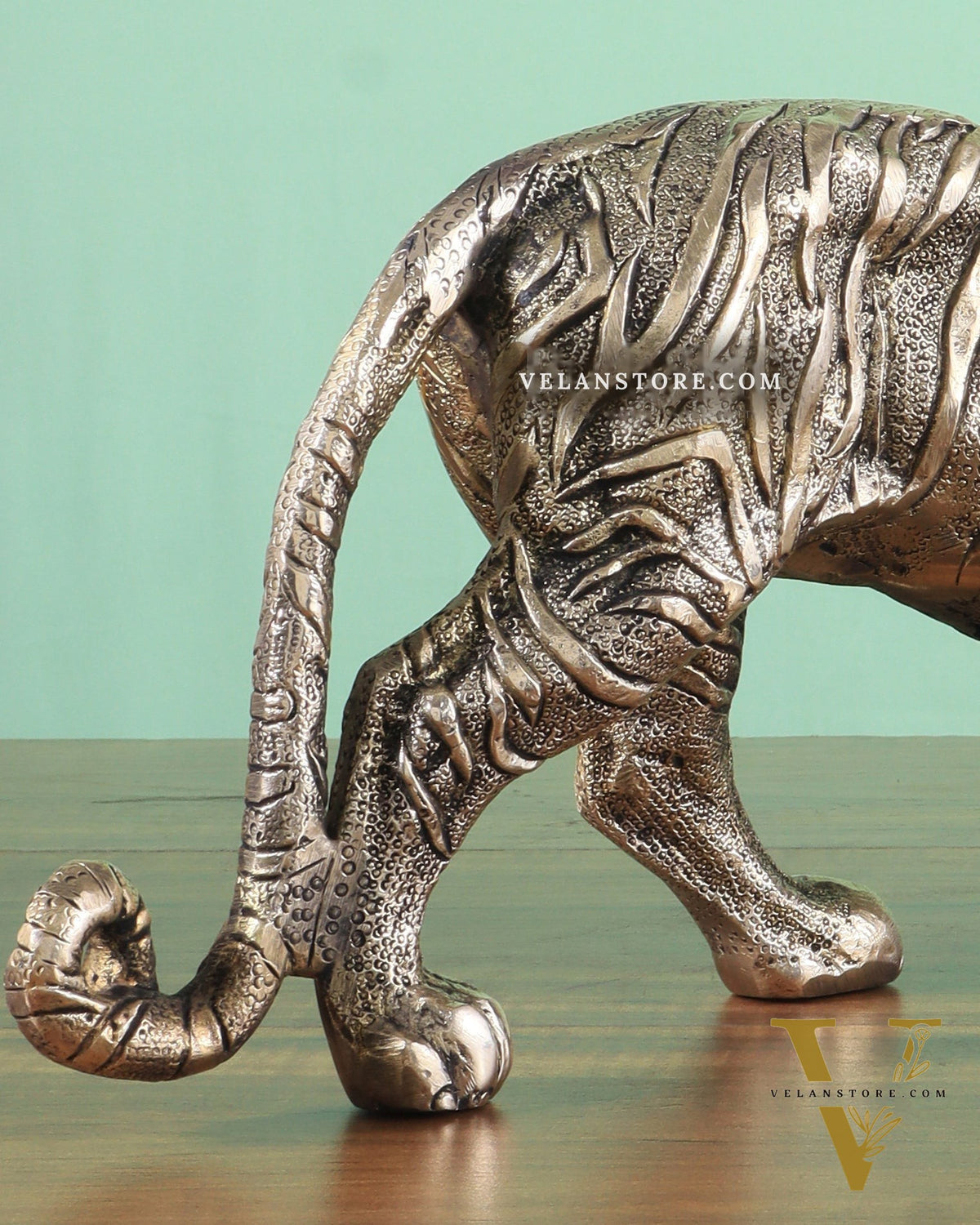 Brass Large Walking Tiger Statue – Enhanced Carvings