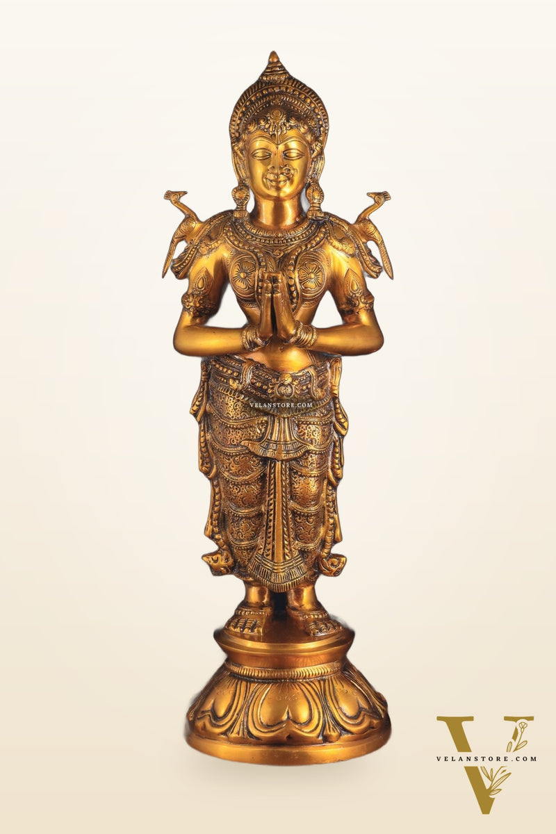 Brass Large Welcome Namaste Lady Statue – 30.5 Inch