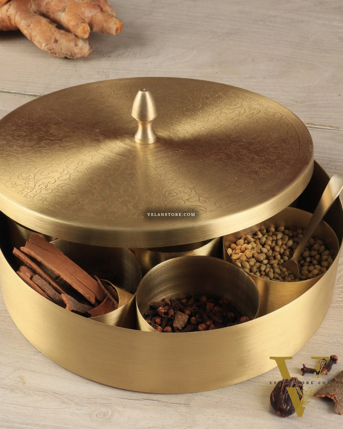 Brass Masala Box Daani – Round Spice Container, 2.5"x6"x6"