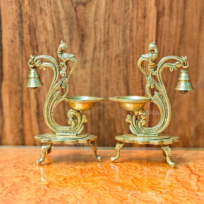 Brass parrot lamp with bell