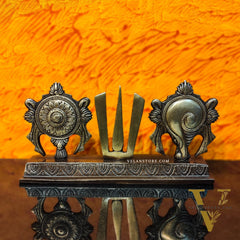 Brass Shankh Chakra Namah for table