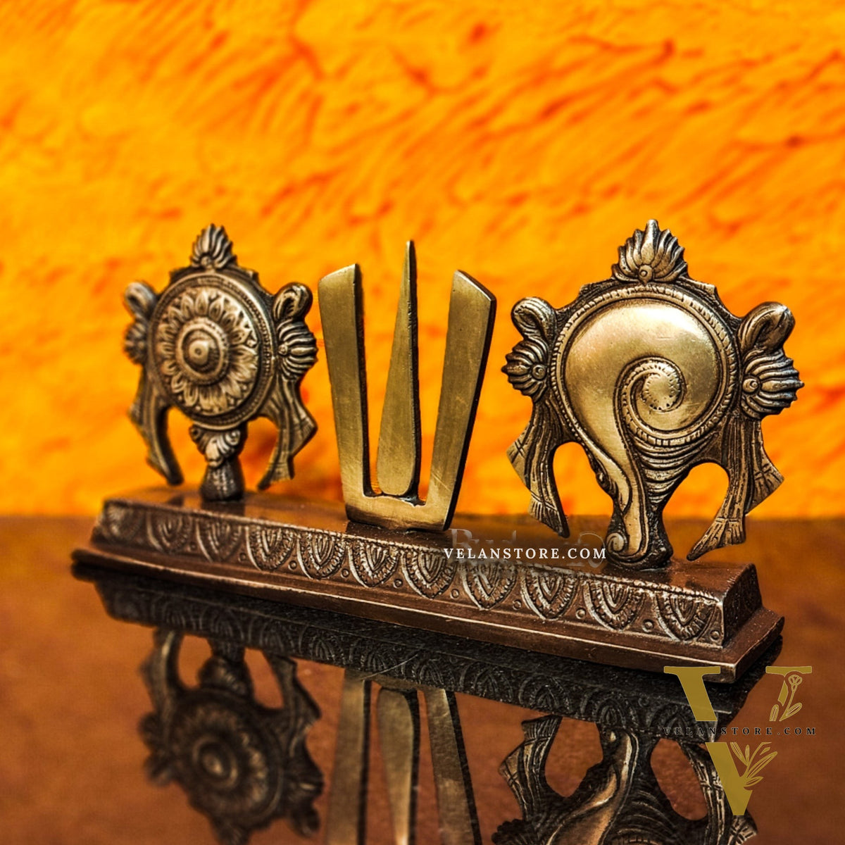 Brass Shankh Chakra Namah for table