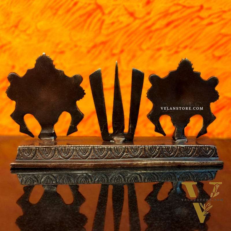 Brass Shankh Chakra Namah for table
