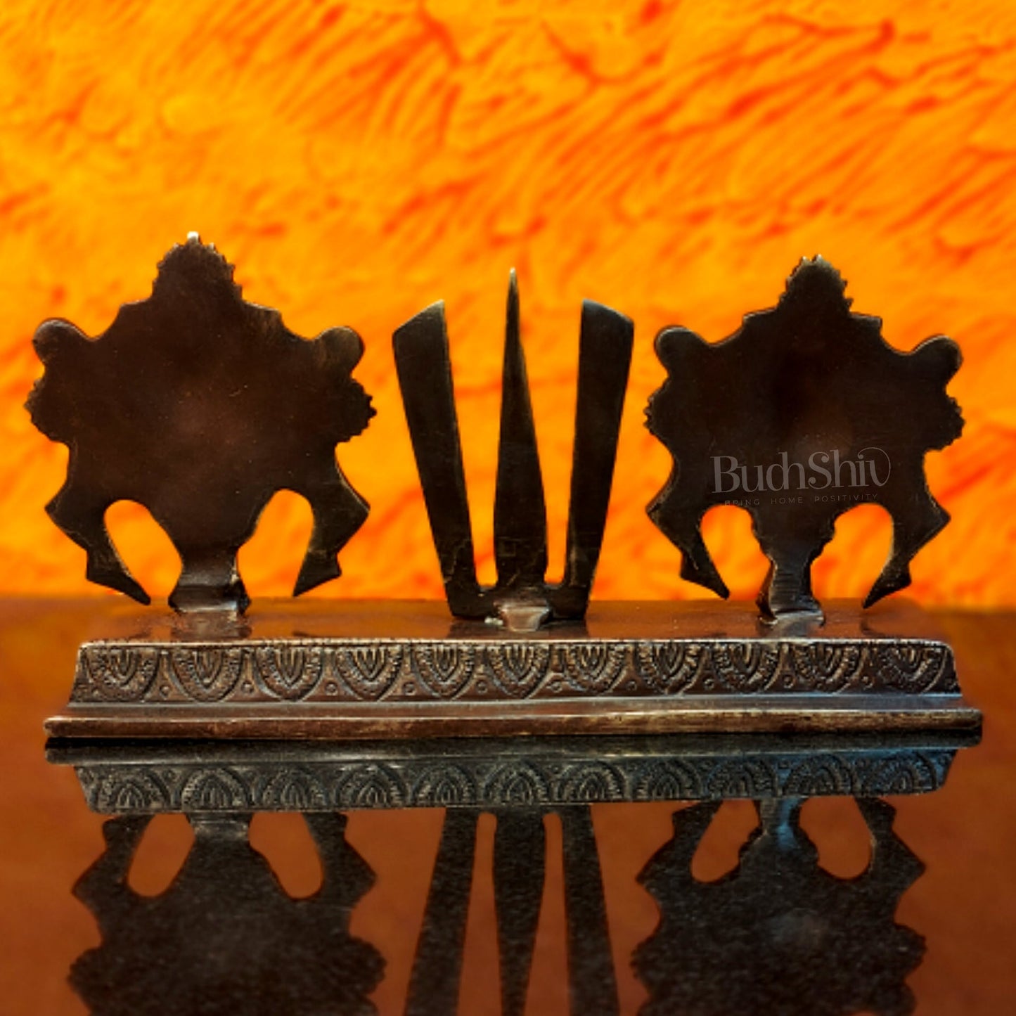 Brass Shankh Chakra Namah for table