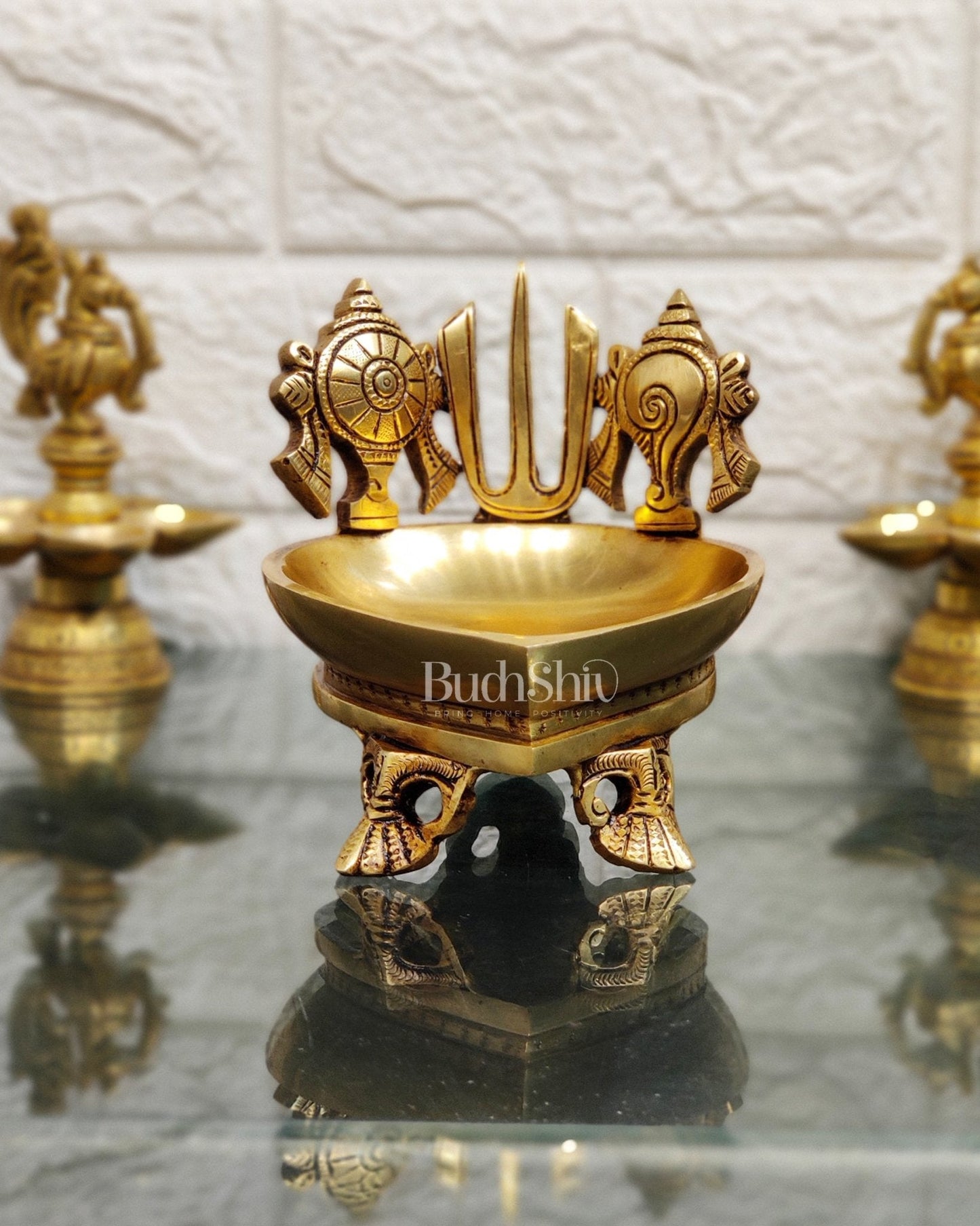 Brass Shankh Chakra namaha Diya 5"