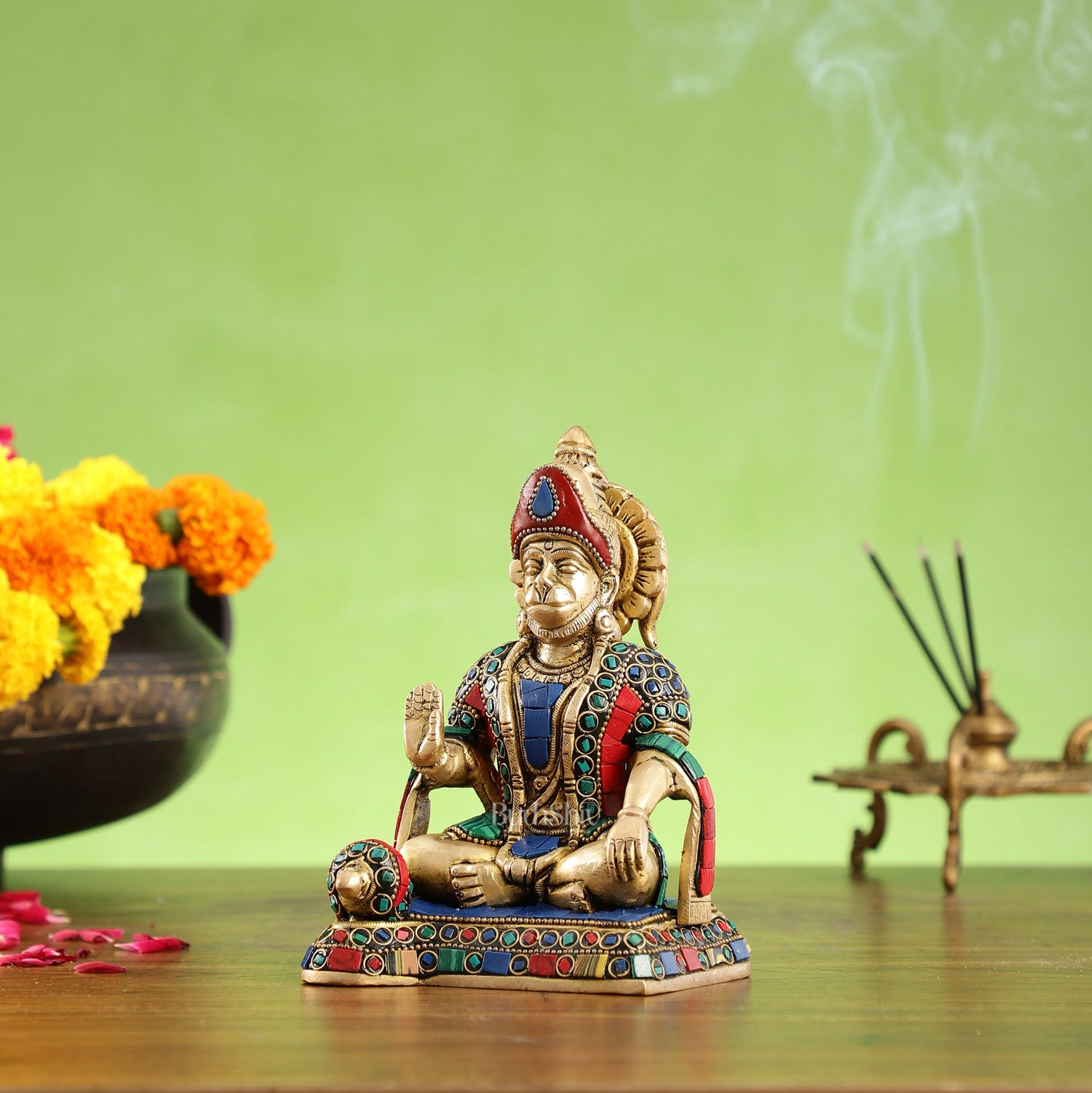 Brass superfine Aashirwaad Lord Hanuman murti 6.5 inch