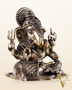 Brass Superfine Dagduseth Ganapati Idol 3 inch