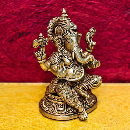 Brass Superfine Ganesha idol 8"
