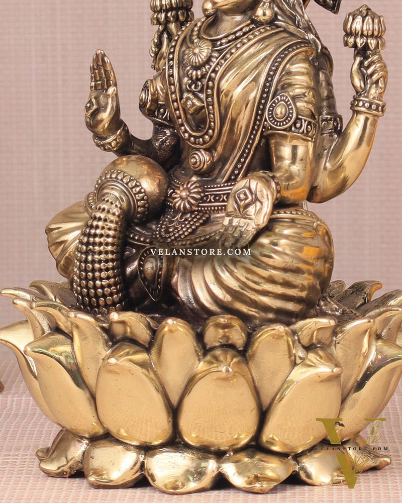 Brass Superfine lakshmi Idol - 8"