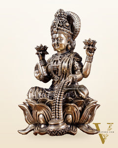 Brass Superfine Lakshmi Idol on Lotus Base 5"