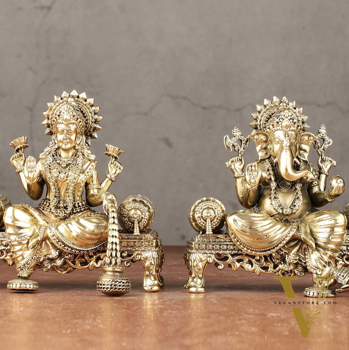 Brass Superfine Lord Ganesha and Goddess Lakshmi Idol Set | 4"