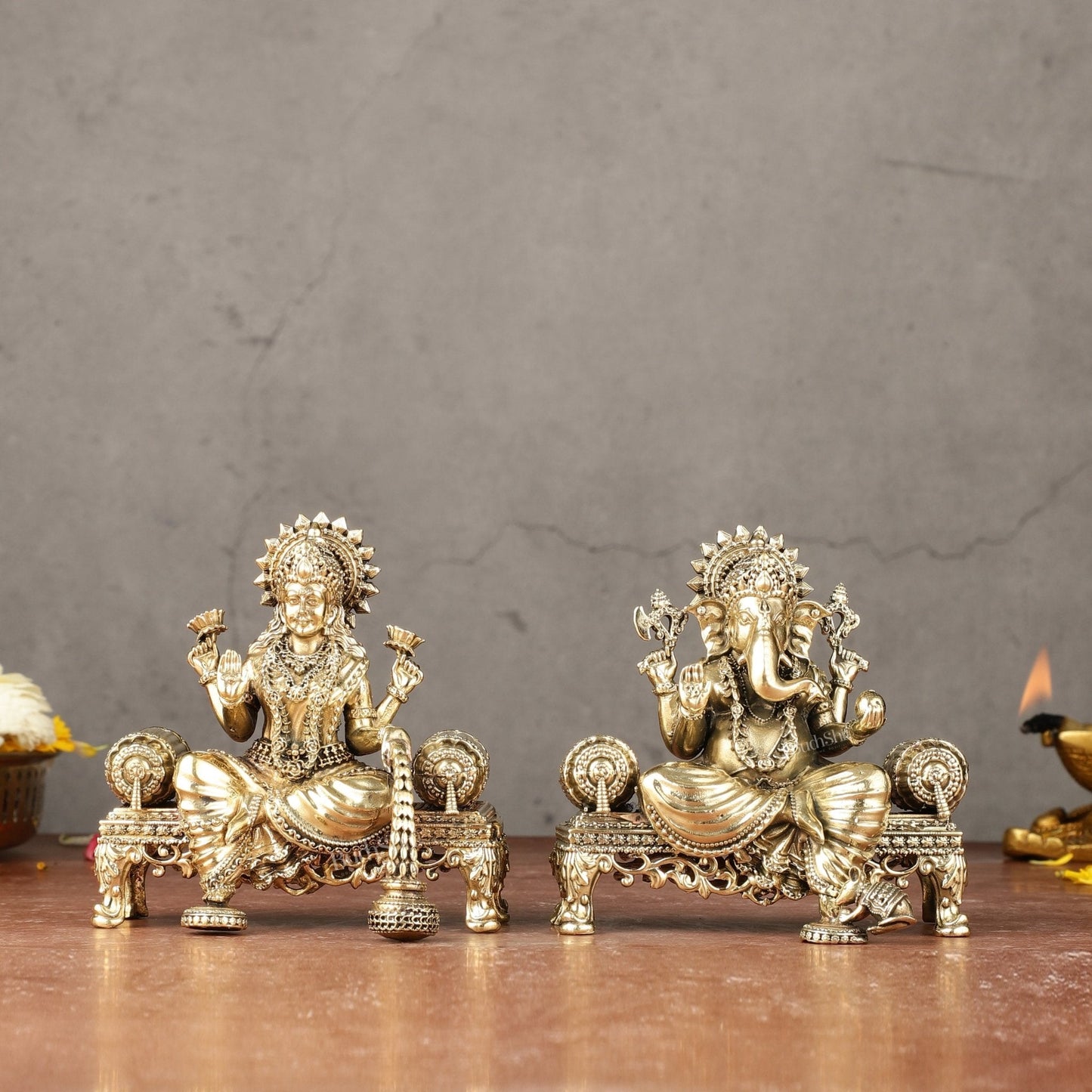 Brass Superfine Lord Ganesha and Goddess Lakshmi Idol Set | 4"