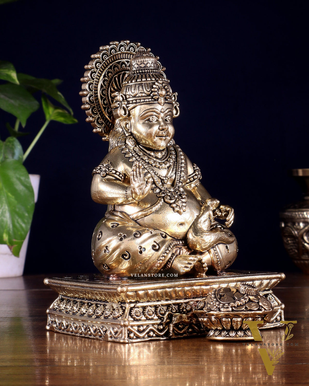 Brass Superfine Lord Kubera Idol – Intricately Crafted (6 Inch)