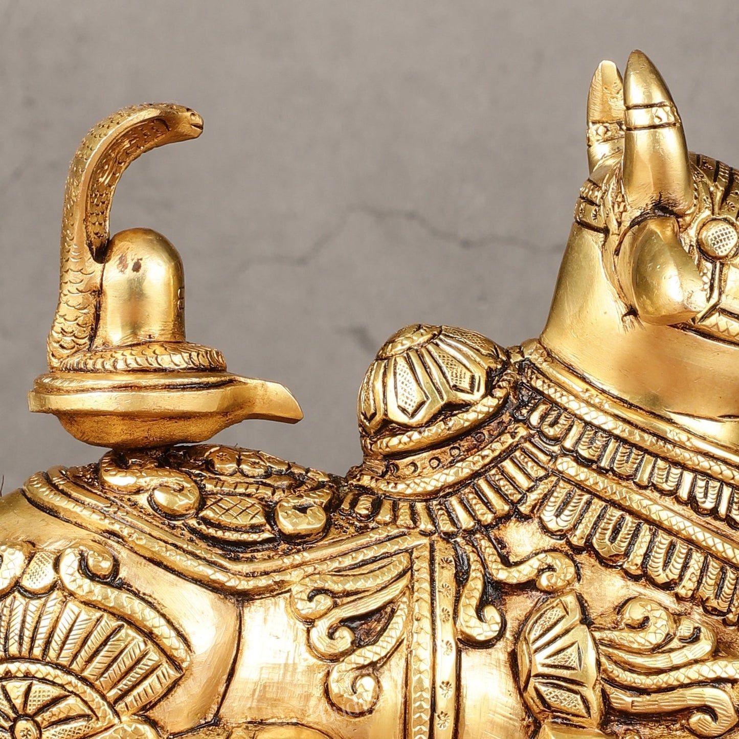 Brass Superfine Nandi with Shiv Ling Idol 8"