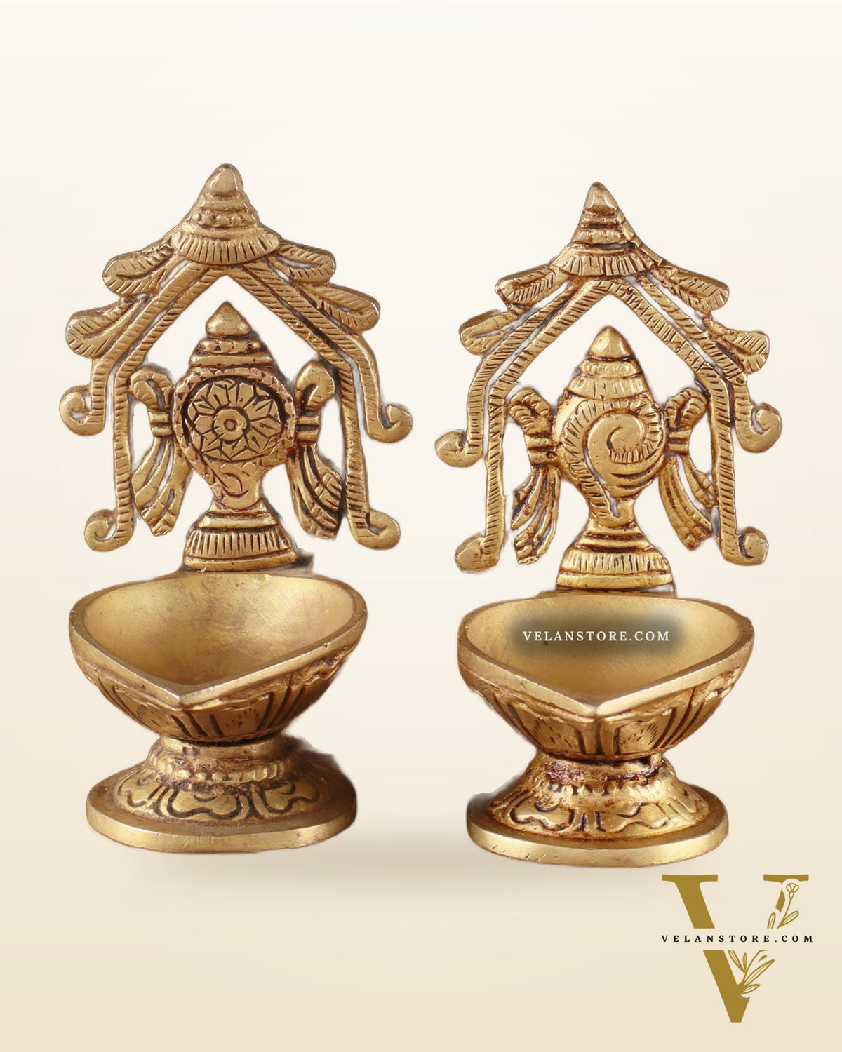 Brass Superfine Shankh Chakra Diya 3"