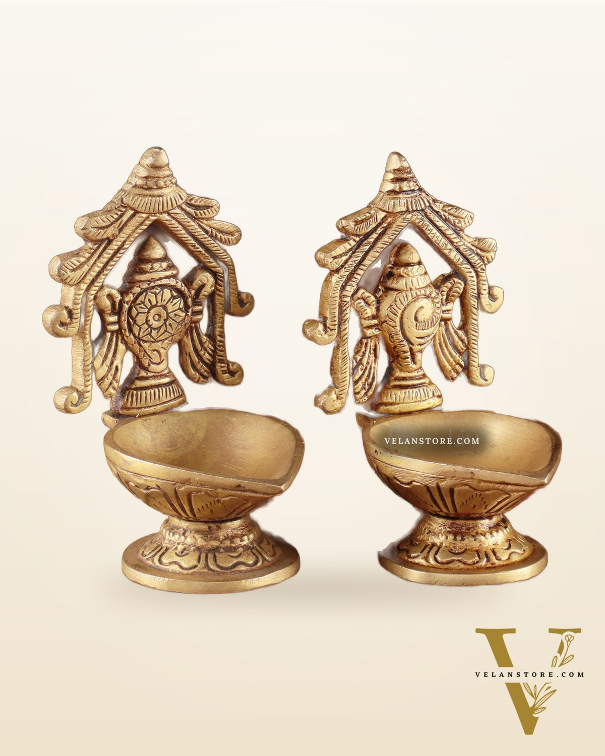 Brass Superfine Shankh Chakra Diya 3"