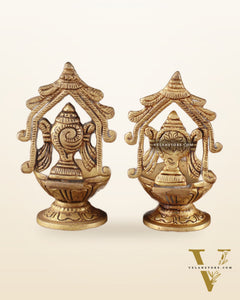 Brass Superfine Shankh Chakra Diya 3"