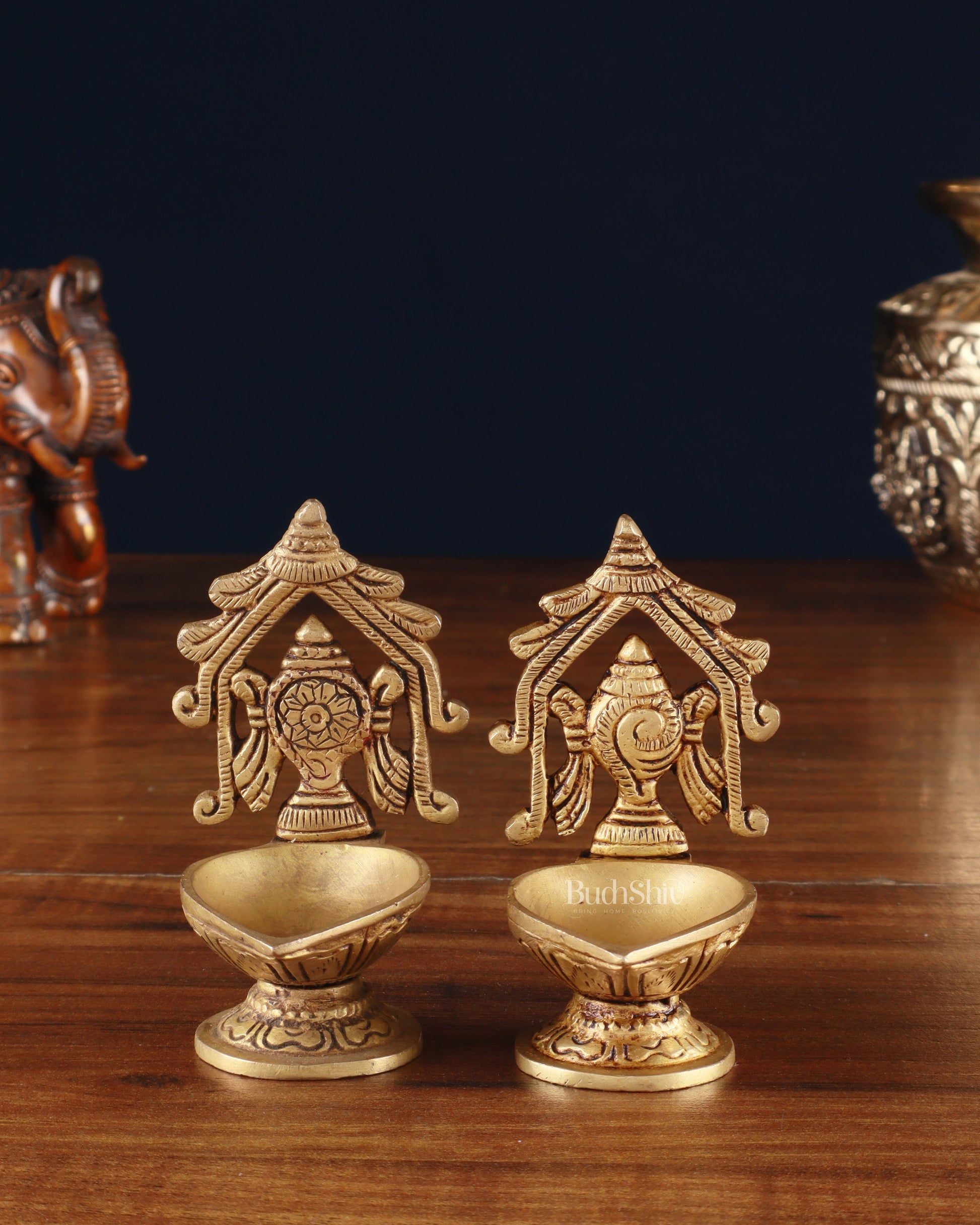 Brass Superfine Shankh Chakra Diya 3"