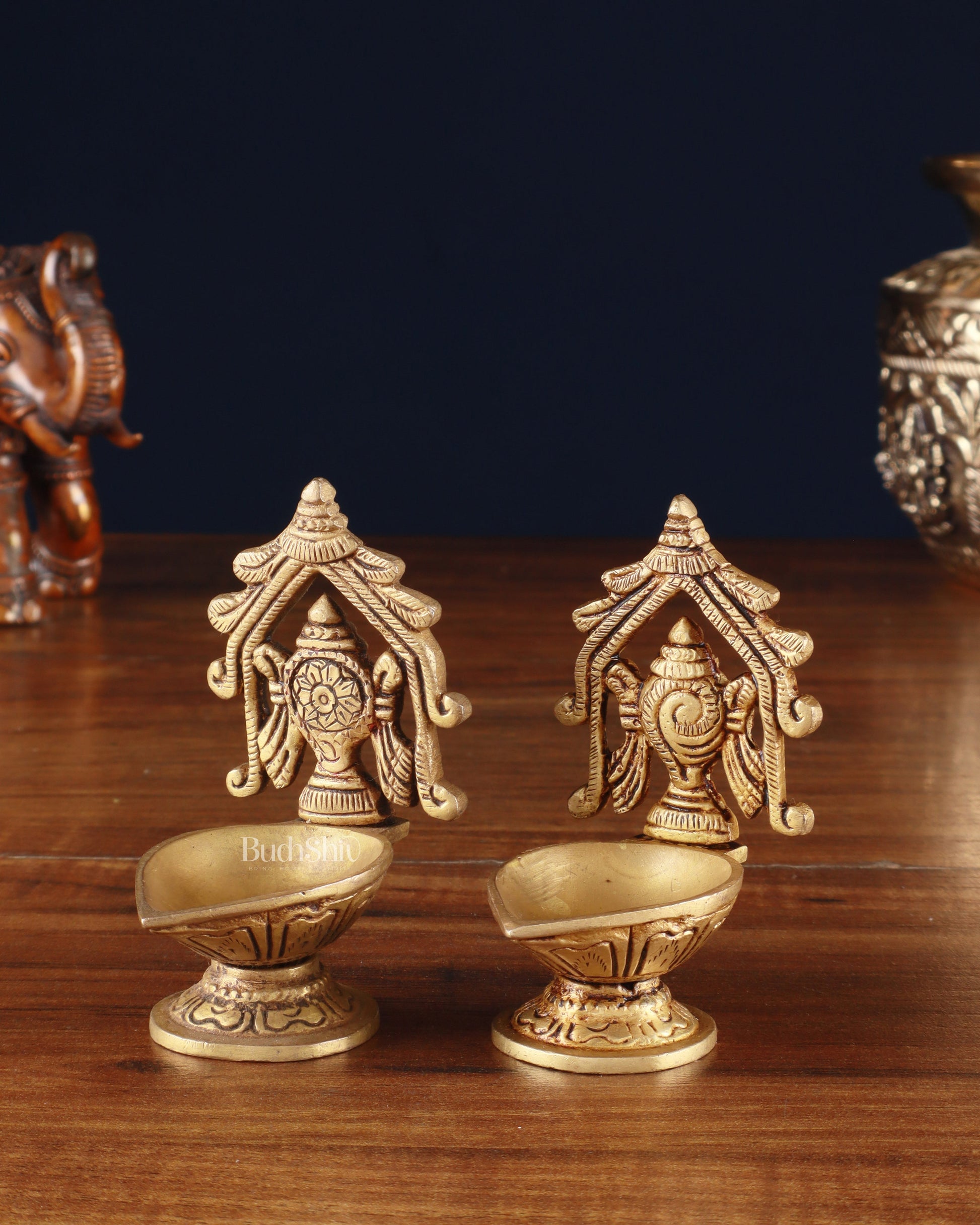 Brass Superfine Shankh Chakra Diya 3"