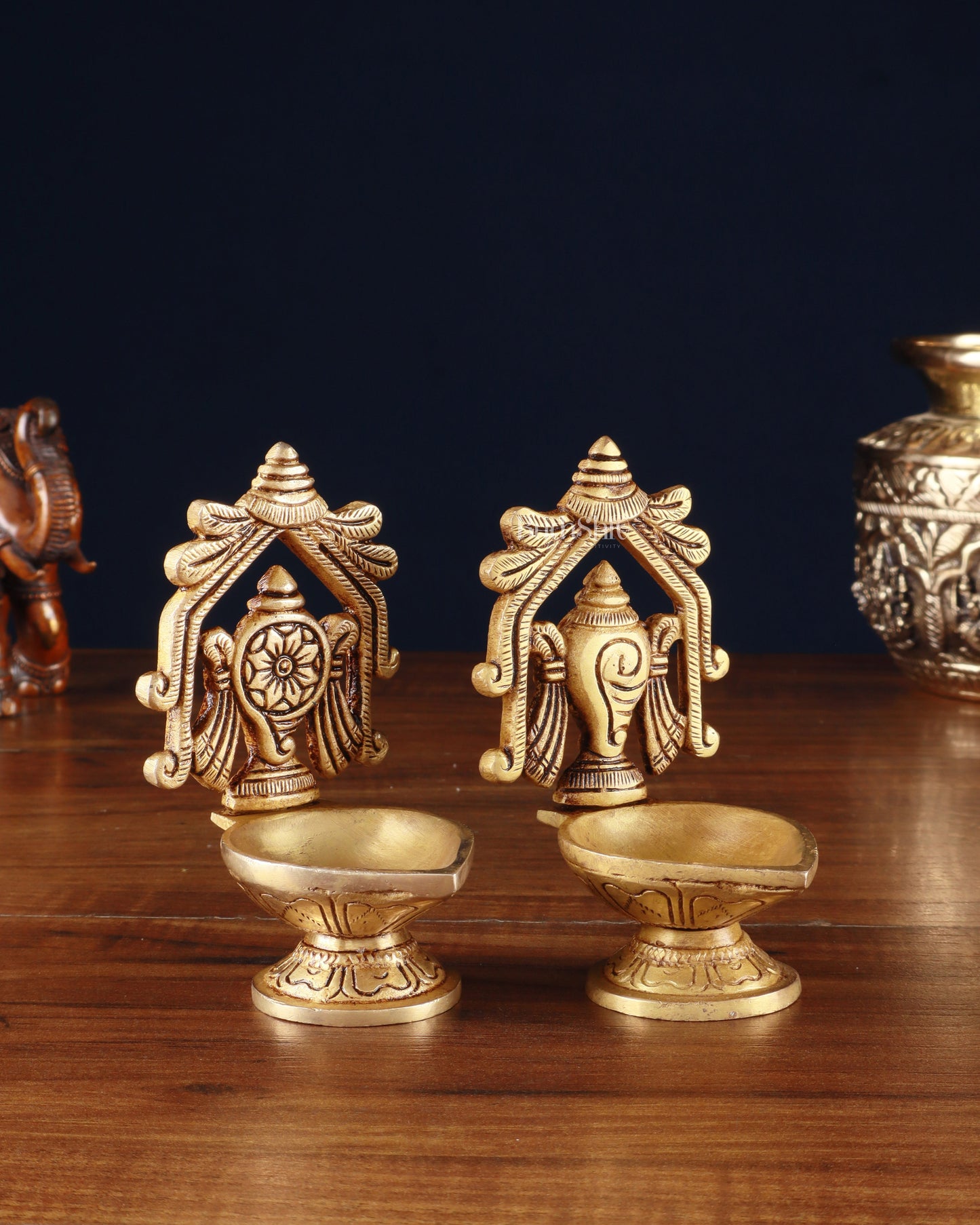 Brass Superfine Shankh Chakra Diya 4.5"