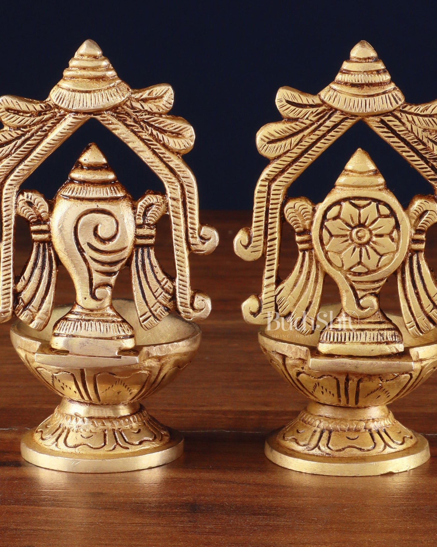 Brass Superfine Shankh Chakra Diya 4.5"