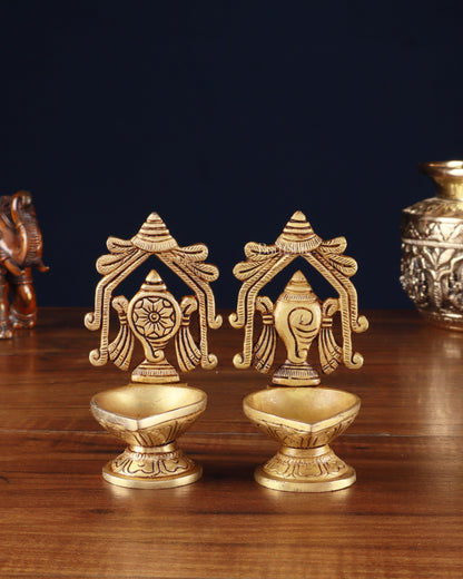 Brass Superfine Shankh Chakra Diya 4.5"