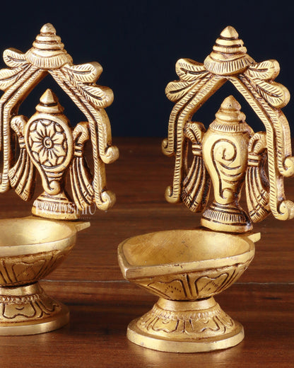 Brass Superfine Shankh Chakra Diya 4.5"