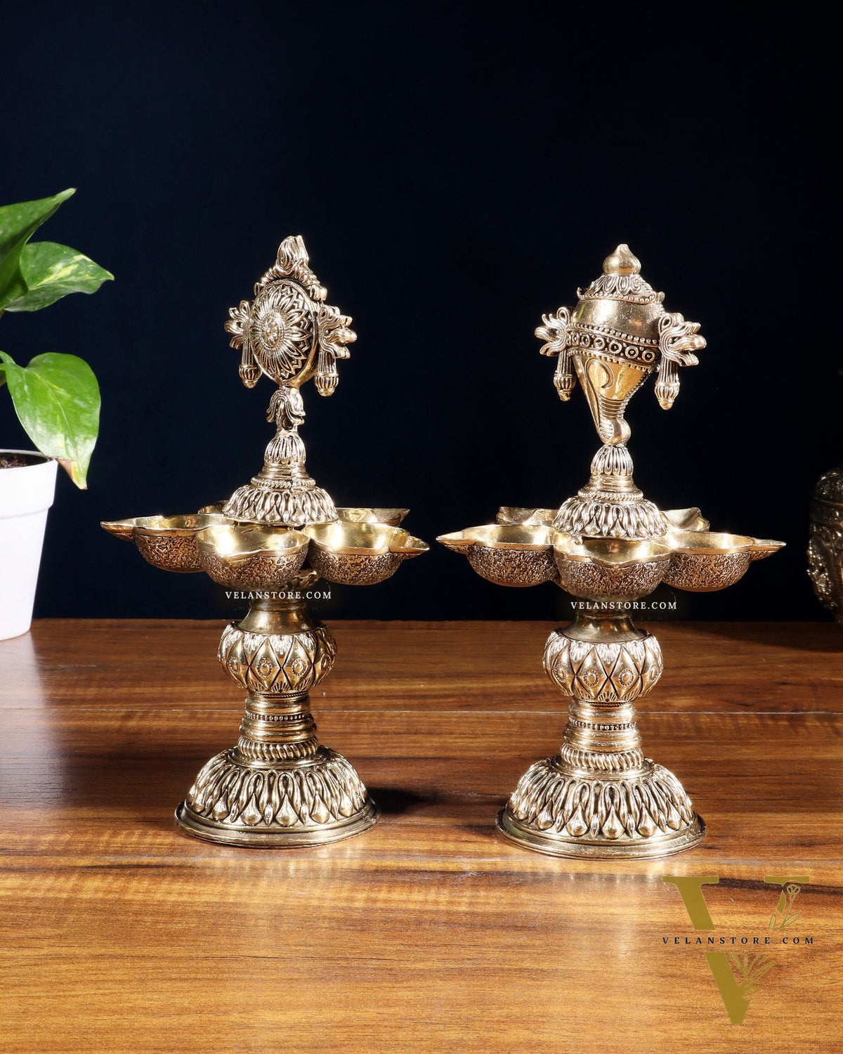 Brass Superfine Shanku Chakra Lamps – Intricately Crafted 8 inch
