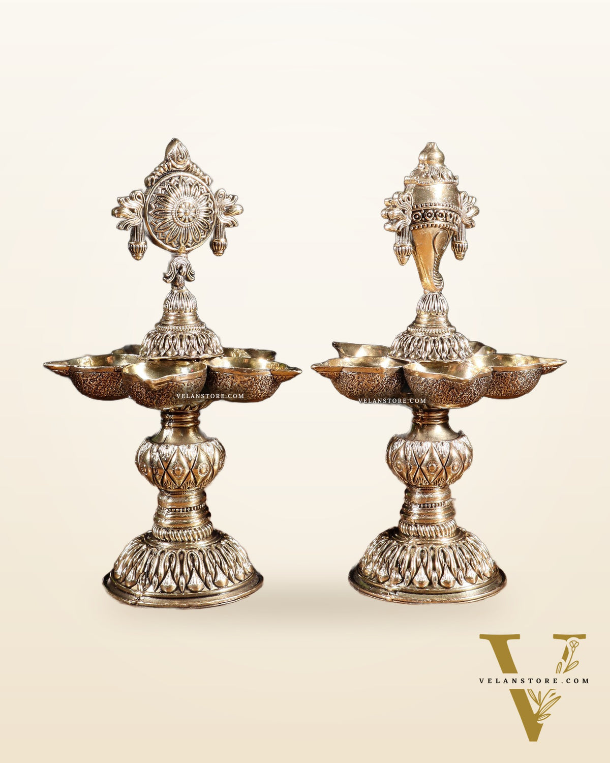 Brass Superfine Shanku Chakra Lamps – Intricately Crafted 8 inch