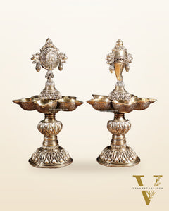 Brass Superfine Shanku Chakra Lamps – Intricately Crafted 8 inch