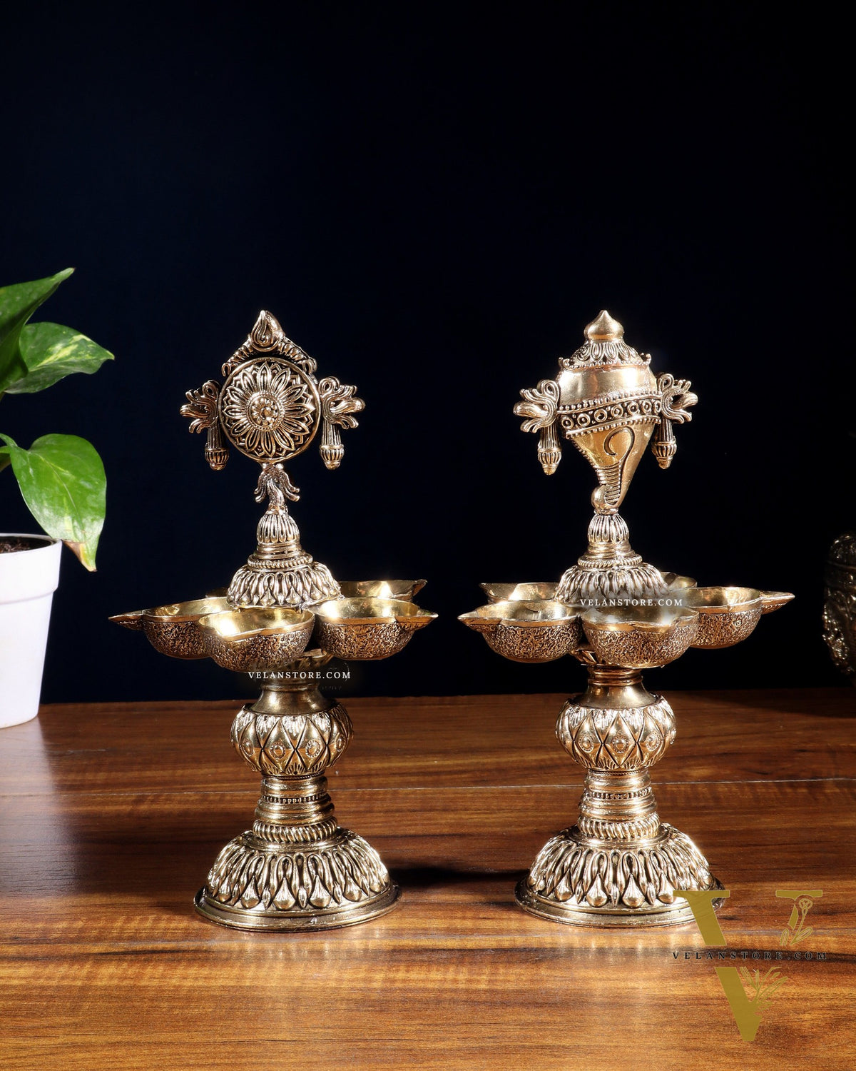 Brass Superfine Shanku Chakra Lamps – Intricately Crafted 8 inch