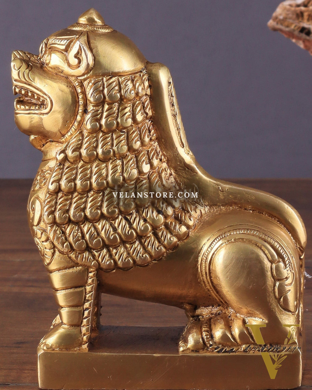 Brass Tibetan Snow Lion Showpiece – Symbol of Strength and Protection