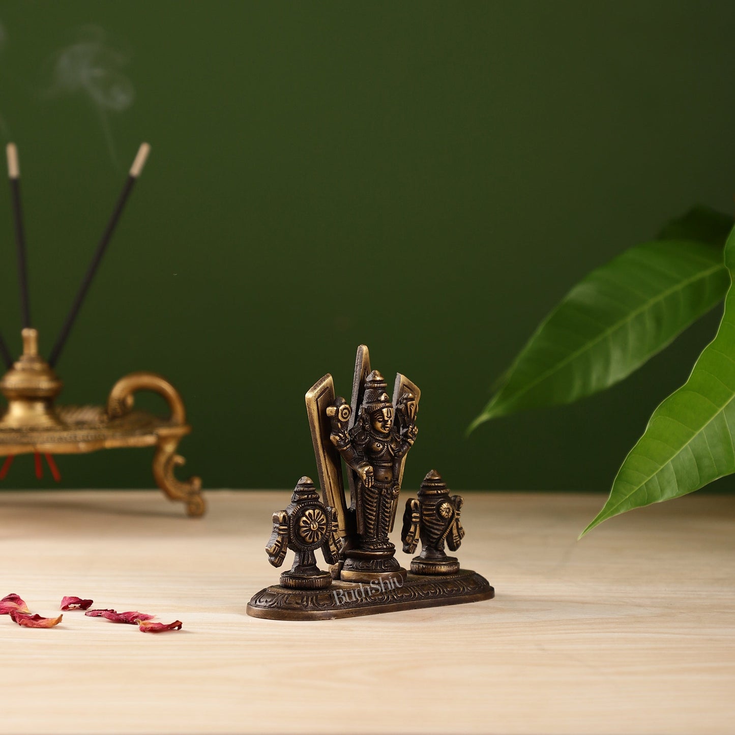 Brass tirupati balaji with Shankh Chakra namah 4"