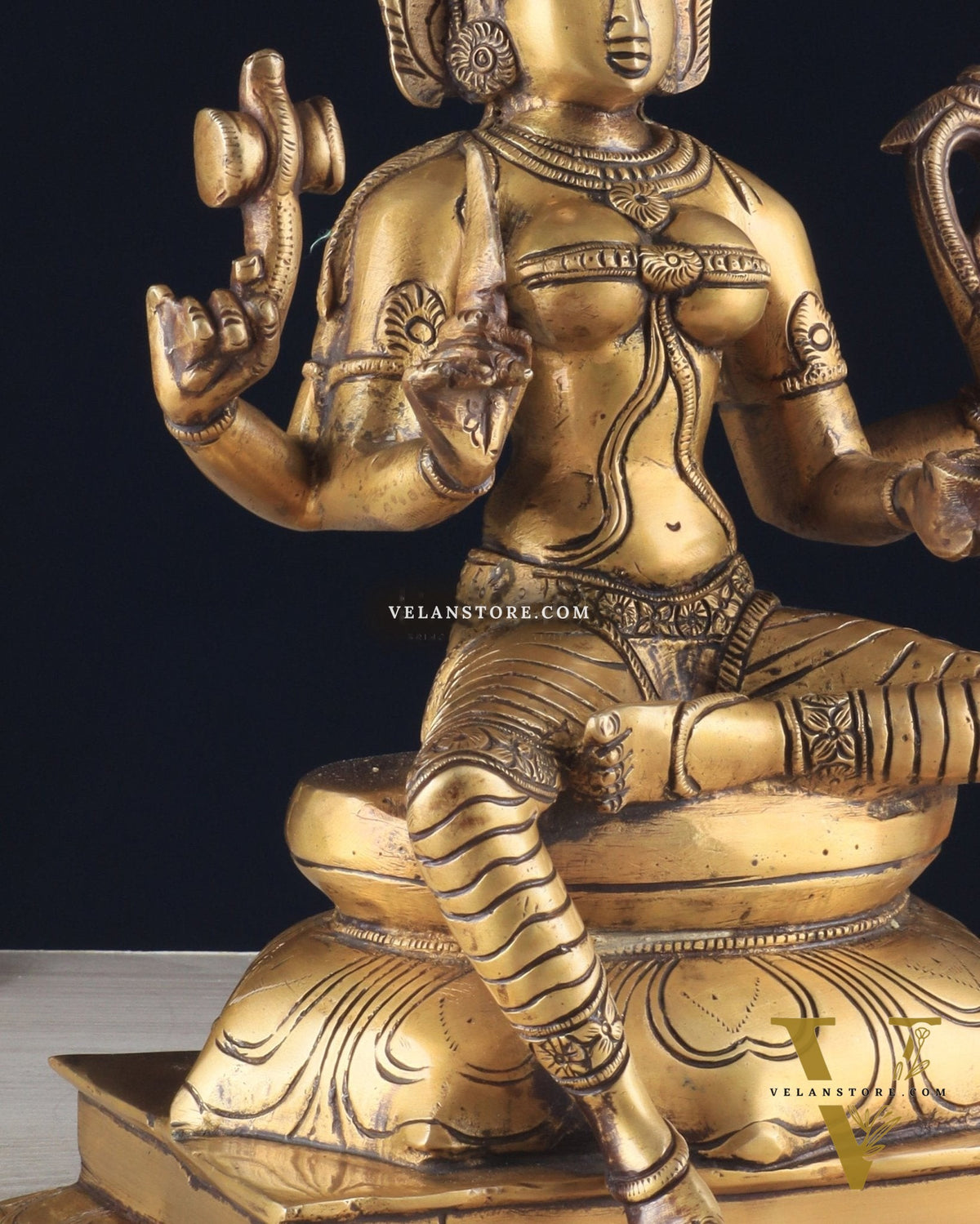 Brass Unique Mariamman Idol – Divine Goddess Statue (12 Inches)