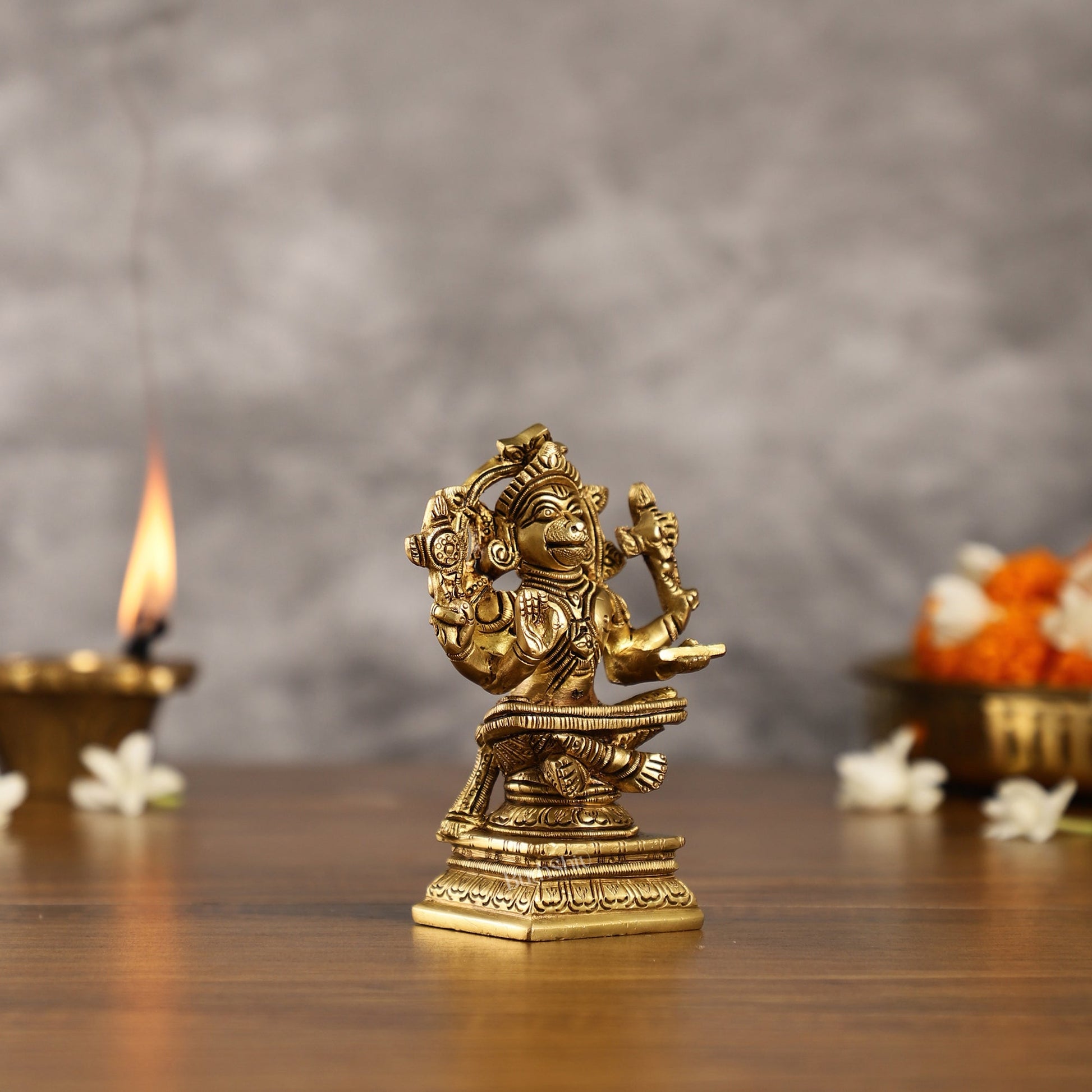 Brass Yoga Hanuman 4"