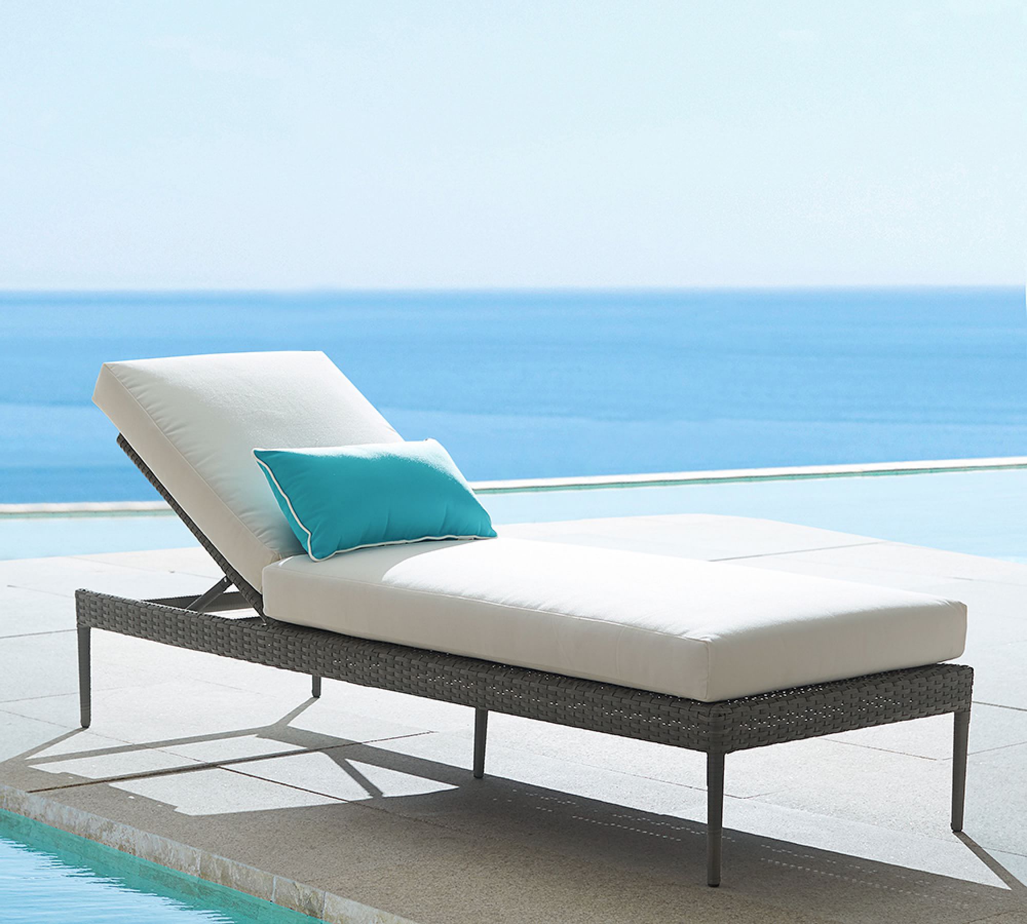 Vito Outdoor Swimming Poolside Lounger (Grey)