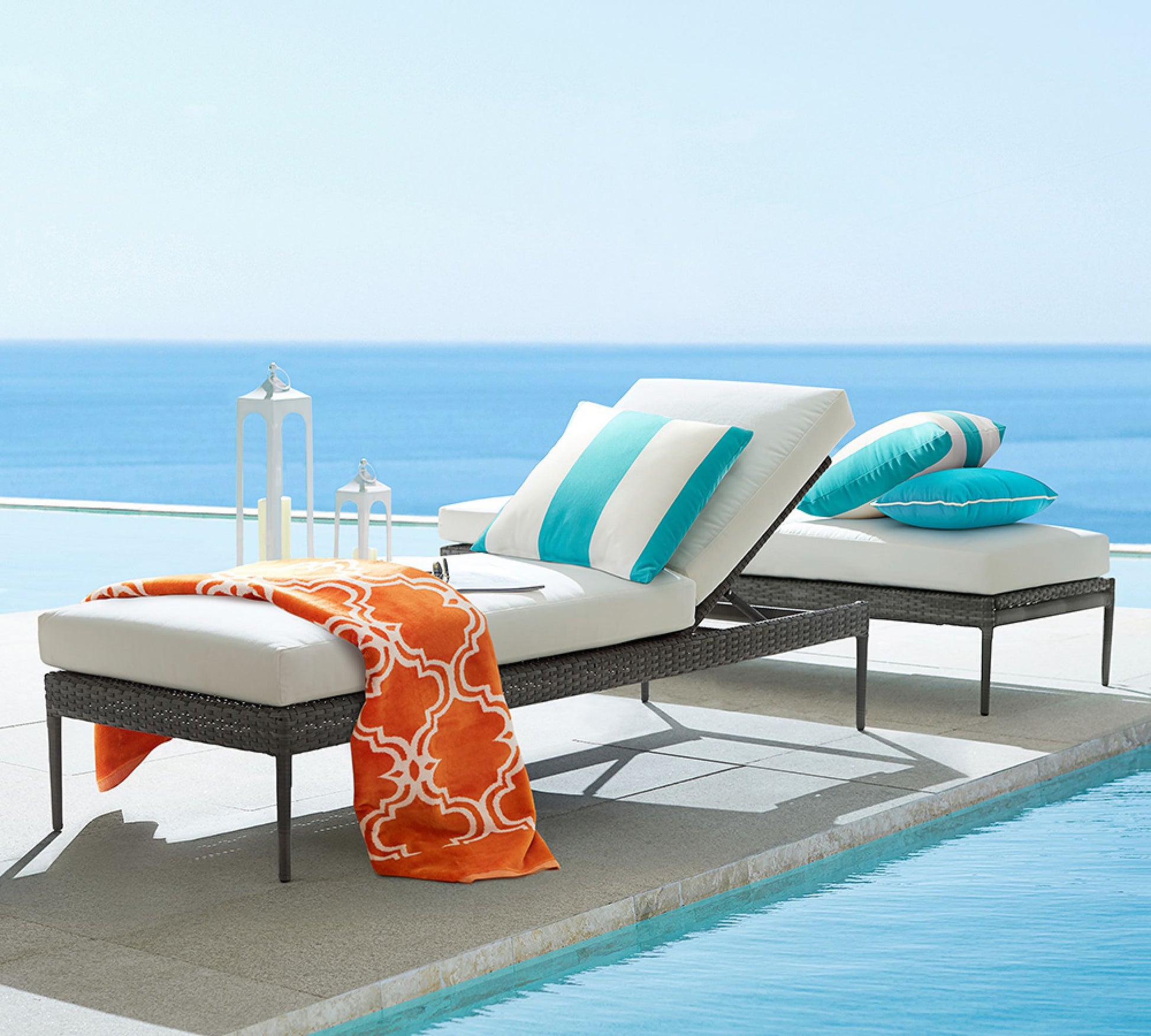 Vito Outdoor Swimming Poolside Lounger (Grey)