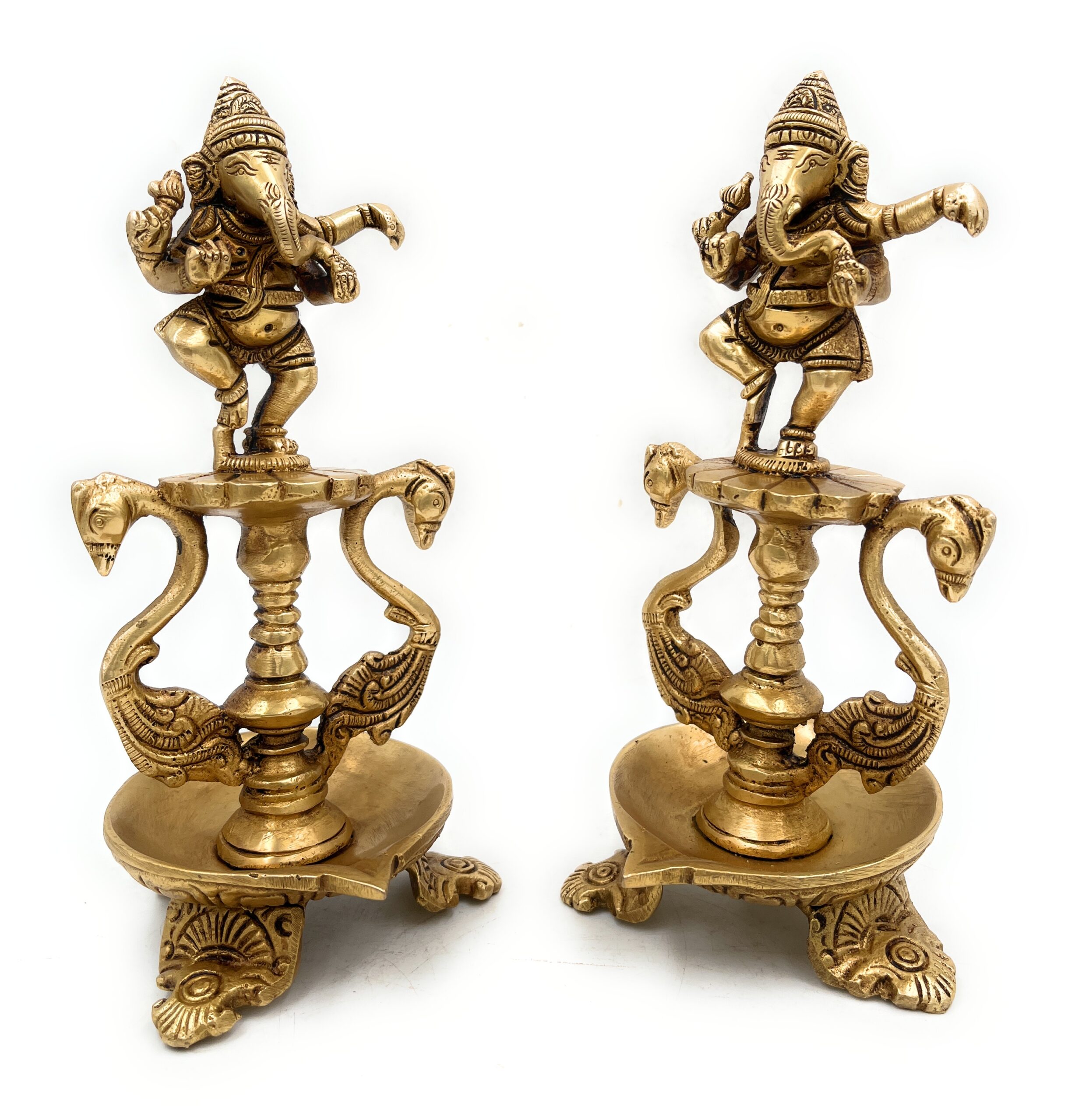 Handcrafted Brass Ganesh Diya Set, Vinayaka Deepam, Ganapati Oil Lamp, Pillaiyar Vilakku, Ganesha Idol for Pooja, Home Temple & Gift,Gold, 6.5 Inch, 1 Piece