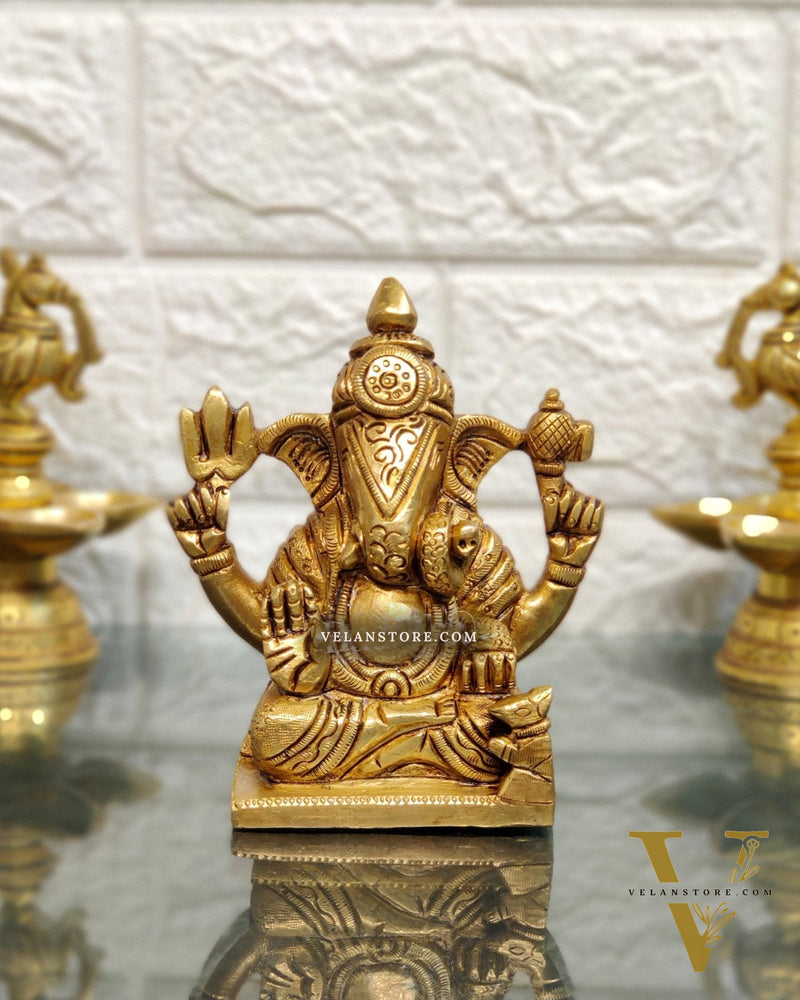 Dagdusheth Ganpati Brass Statue